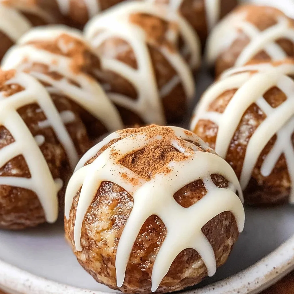 Cinnamon Roll Energy Bites